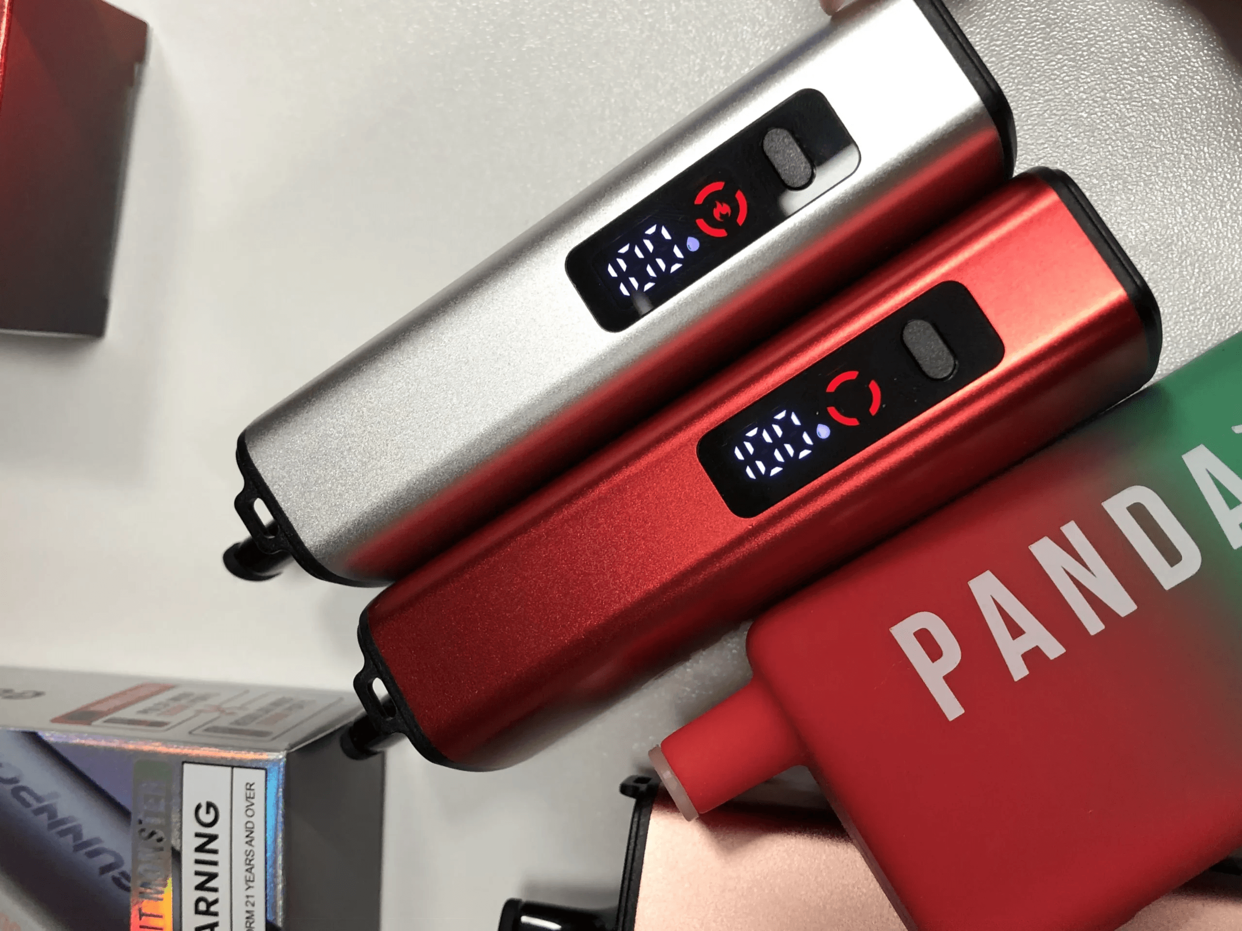 step-by-step alibarbar ingot 9000 recharge with USB-C cable on office desk
